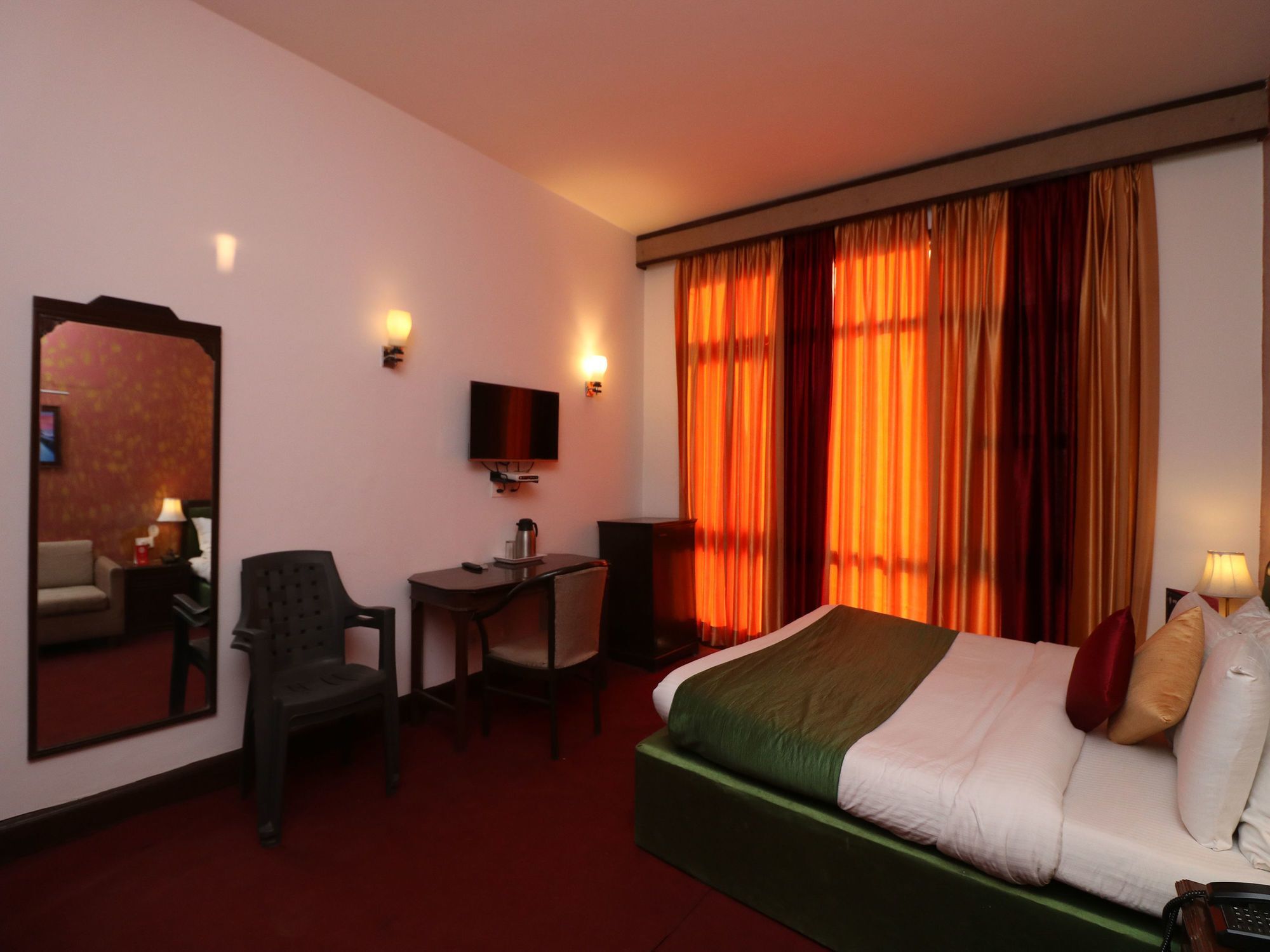 Vasant Palace Mussoorie By Jora Hospitality エクステリア 写真